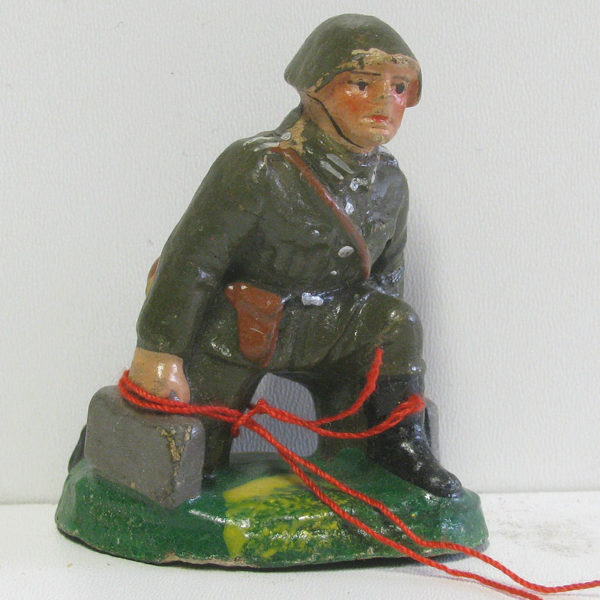 EF03 MG-Schütze II, kniend