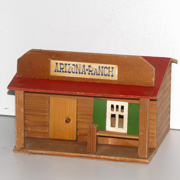 H0025 -  (835) Farmhaus B - VERO