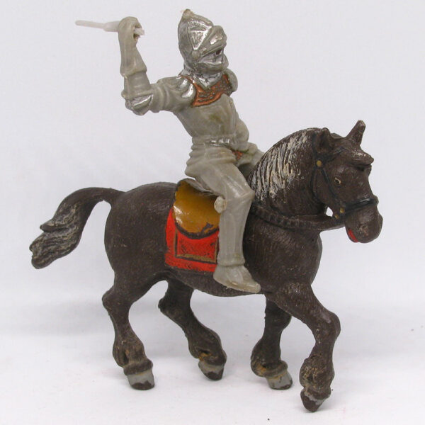 1826/1 Ritter auf Pferd - R.Mahr/VEB PLAHO/ Marolin